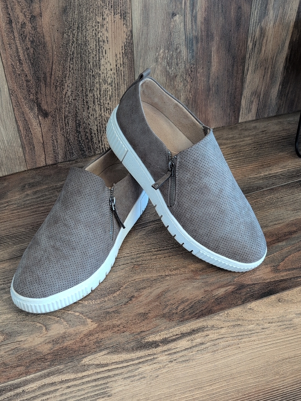 Soul Naturalizer Turner Women's Slip On Sneakers 10M       w287